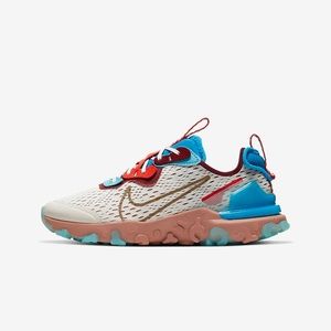 Nike React Vision 5y GS or 7 women